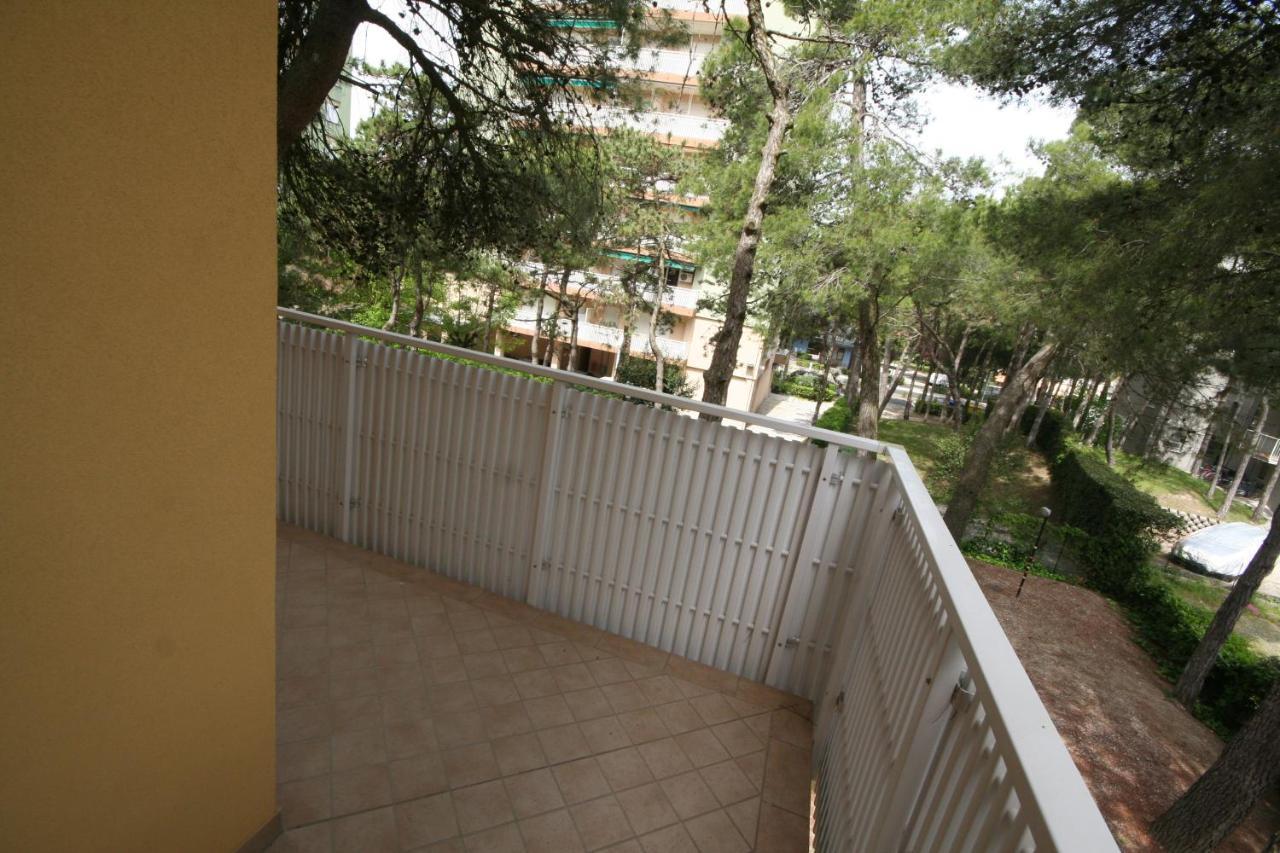 Ba- Tintoretto Apartments - Lignano Sabbiadoro Exterior foto